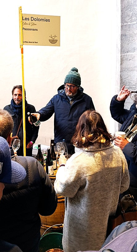 Croix Sarrant 2023, Domaine les Dolomies, travail au cheval, vignes Croix Sarran, domaine Les Dolomies, vins bio, bio, biodynamie, jura, naturel, nature, savagnin, nez dans le verre, salon vin jura, 