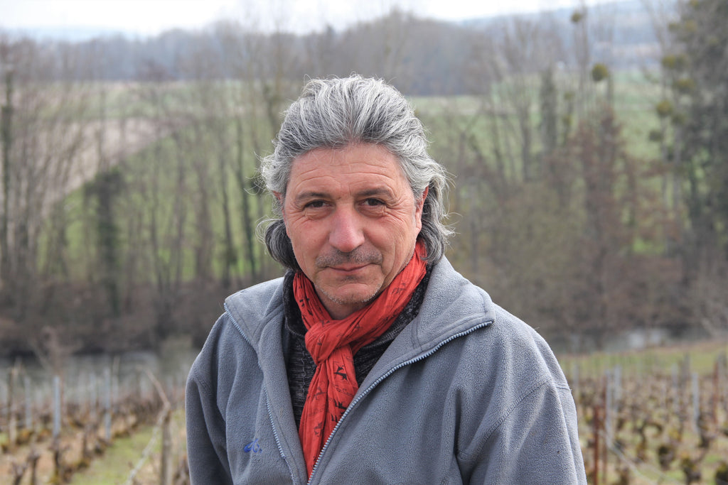 Le vigneron Piollot, Domaine Piollot, Champagne, Brut, Bio, Champagne Bio, Pinot Noir, Chardonnay, sain, vivant, nature, naturel, calcaire, Côte des Bars, vin Bio, bulles Bio,