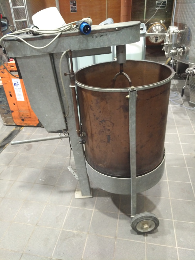 Dynamiseur, Domaine des Gandines, vins bio, BIO, Biodynamie, vins Biodynamiques, Bourgogne, vin blanc, Mâconnais, Mâcon, Pinot noir, Dananchet, Chardonnay, Viré-Clessé, Mâcon-Burgy, Frangins, naturel, nature, prestige,