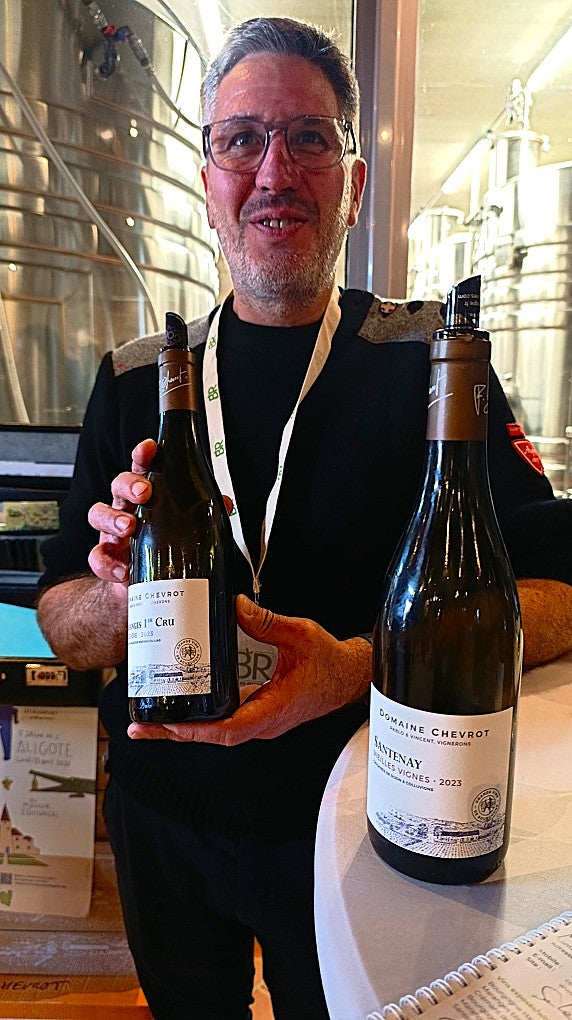 Domaine Chevrot et Fils, bourgogne, santenay, bio, vin bio, cheval, pinot noir, maranges, biodiversité, engrais verts, travail du sol,