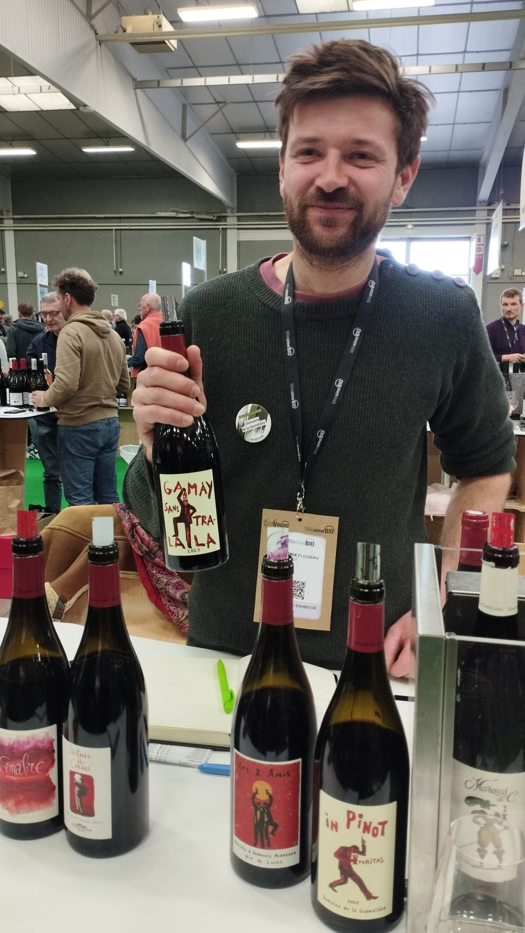 domaine la garreliere, loire, vignes, cave, bio, nature, vins bio, pinot noir, gamay, altesse, plouzeau, cave, fûts, vendanges,